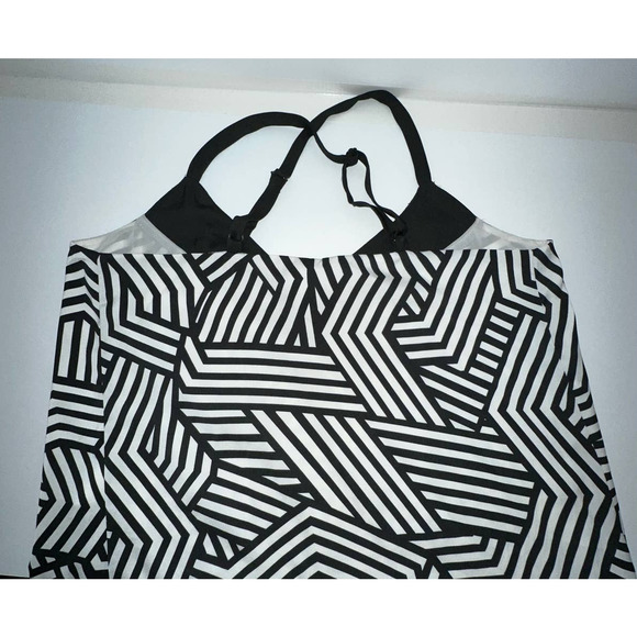 Metaphor Black and White‎ Graphic Flowy Camisole Top Size L - Picture 2 of 4